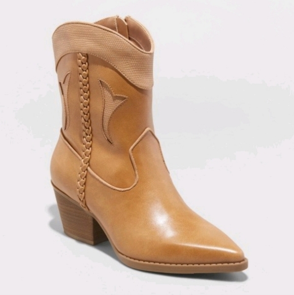 Universal Thread Shoes - Women's Shana Cowboy Boots - Universal Thread" Cognac